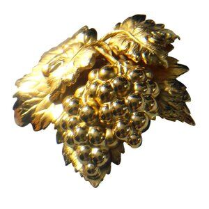 Grapevine Brooch Pin Vintage Gold Tone Intricate Leaf  Grape Cluster Detailing